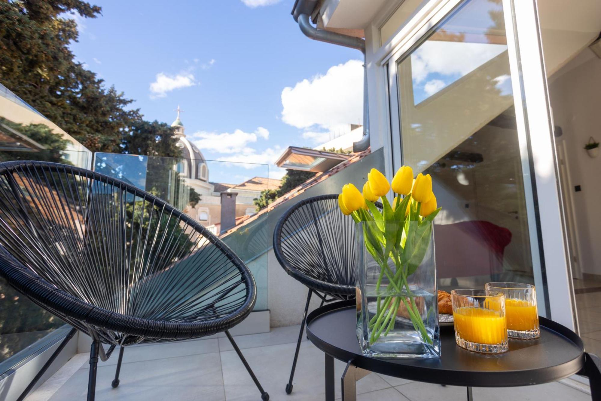 Luxattic Apartment Split Exterior photo