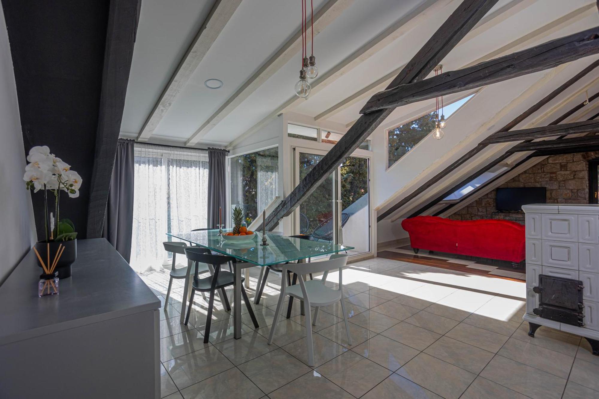 Luxattic Apartment Split Exterior photo